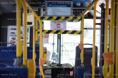 Gdynia. W zwiazku z pandemia koronowirusa COVID-19...