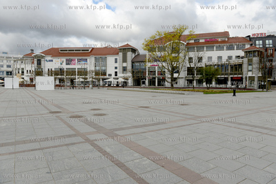 Sobota 25 kwietnia 2020 roku w Sopocie, godziny przedpołudniowe...