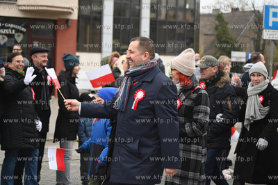 Rumia. Parada z okazji 106. rocznicy odzyskania niepodleg?o?ci...