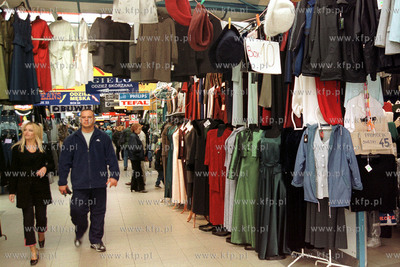centrum handlowe GILDIA w Gdansku 10.10.2000 fot. Lukasz...