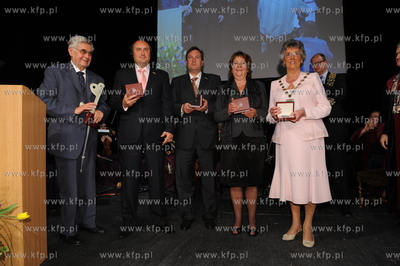 20 lat gdanskiej samorzadnosci. Uroczystosc w Teatrze...