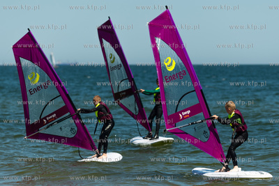 Plaza w Sopocie, przy Sopockim Klubie Zeglarskim. Briefing...