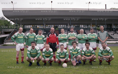 Druzyna politykow przed meczem dziennikraze kontra...