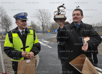 Otwarcie nowoczesnego miasteczka ruchu drogowego, ktore...