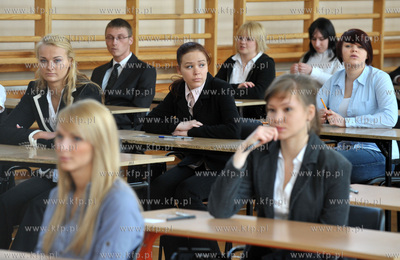 Egzamin maturalny z jezyka polskiego w XXI Liceum Ogolnoksztalcacym...