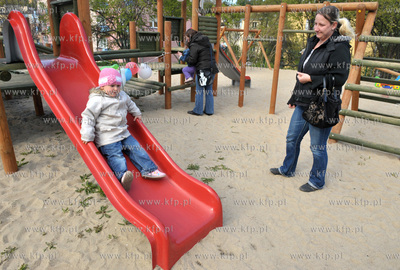 Otwarcie nowego placu zabaw przy ul. Wieniawskiego...