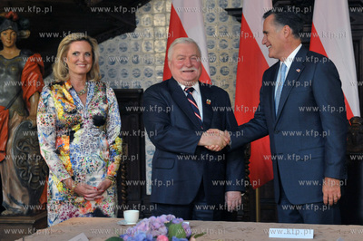 Mitt Romney, kandydat Partii Republikanskiej na prezydenta...