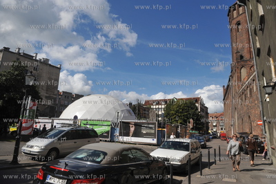 Gdansk. ul. Swietojanska. 20.08.2010 Fot. Maciej Kosycarz...