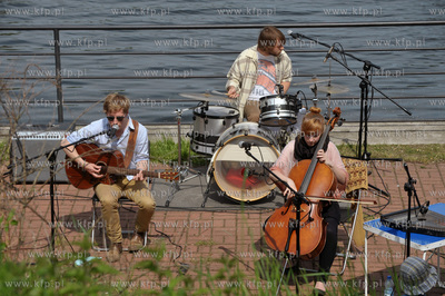Streetwaves czyli artystyczna akcja miejska w Gdansku...