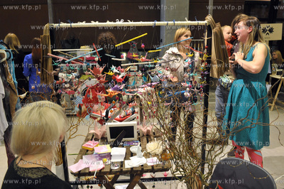 Targi mody, designu i mlodej sztuki Bakalie 13 w Europejskim...