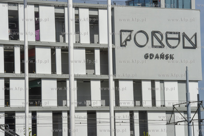 Galeria Handlowa Forum Gdańsk, parking od strony ul....