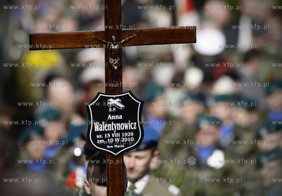 Gdansk. Cmentarz Srebrzysko. Pogrzeb Anny Walentynowicz,...
