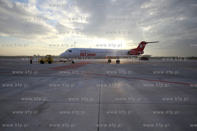 Gdansk Rebiechowo. Lotnisko im. Lecha Walesy. Uroczyste...