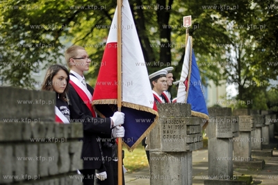 Gdańsk Zaspa. Cmentarz.  Uroczyśtosci z okazji obchodów...