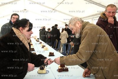 Sopocka Wigilia dla osób samotnych i bezdomnych.
21.12.2012
fot....