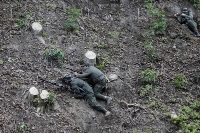 Wyburzanie Mostku Weisera na gdanskiej Strzyzy. Rozbiorke...