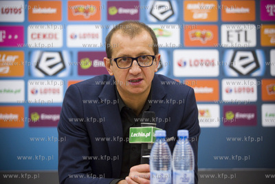 Stadion Energa. Konferencja prasowa Marka Jóźwiaka...