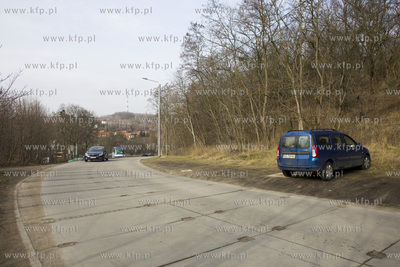 Gdańsk. Betonowe przedłużenie ulicy Smoluchowskiego,...