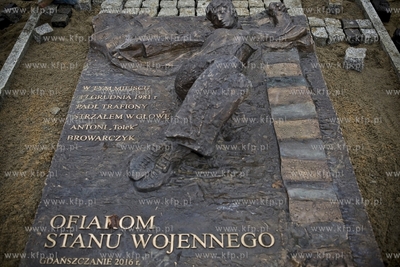 Budowa pomnika upamiętniającego tragiczną smierć...