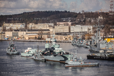 Okręt-muzeum ORP "Błyskawica" opuścił Nabrzeże...
