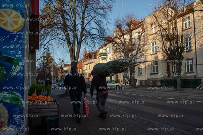 Sopot, ul. Haffnera. Święta w mieście. Czas na zakup...