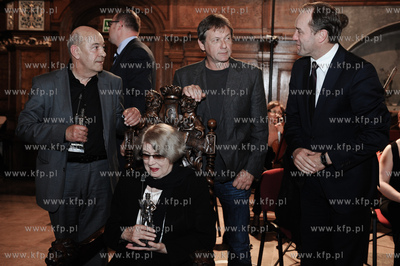 Gdansk. Dwor Artusa. Festiwal Solidarity of Art. Uroczyste...