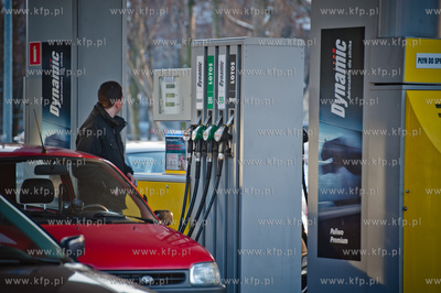 Gdansk. Protest kierowcow przeciwko rosnacym cenom...