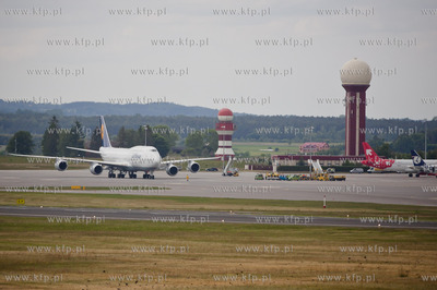 Gdansk. Rebiechowo. Ladowanie najdluzszego samolotu...