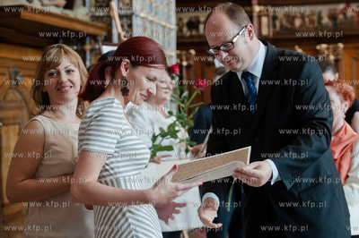 Gdansk. Dwor Artusa. Uroczystosc wreczenia nauczycielom...