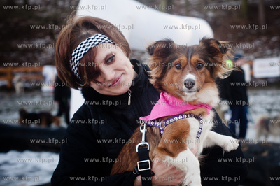 Gdynia. Polanka Redlowska. Pomorski Puchar Dogtrekkingu.
08.02.2014
fot....