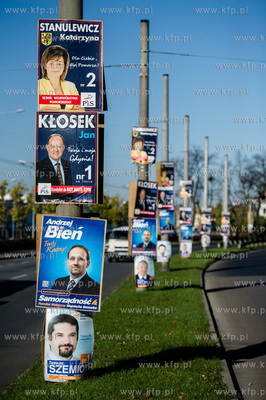 Gdynia. Kampania wyborcza do samorzadu. Plakaty wyborcze...