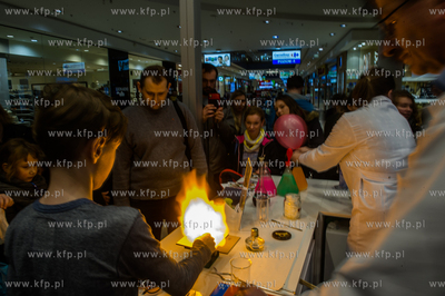 Gdansk. Galeria Baltycka. Uniwersalna Strefa Nauki...