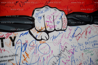 Gdynia. Strajk Obywatelski Komitetu Obrony Demokracji...