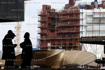 Stocznia Gdynia SA. Budowa samochodowca ro-ro Glorious...