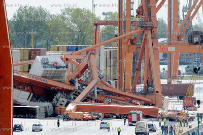 Przystan promowa Stena Line w Gdyni. Wychodzacy w podroz...
