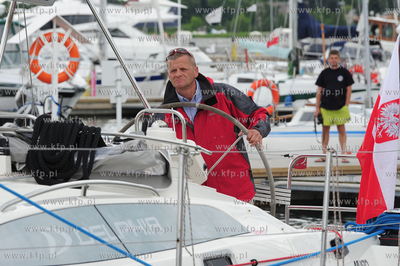 Sopot. Przystan Jachtowa. Uroczyste powitanie jachtu...