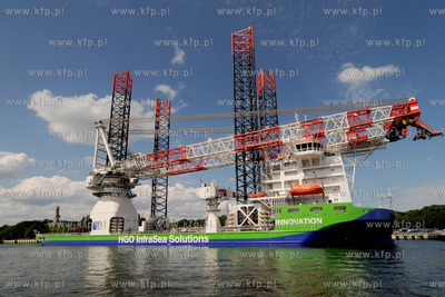 Gdansk. Nabrzeze Obroncow Westerplatte. Zbudowany w...