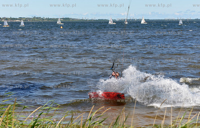 Wakacje w Pucku. Kitesurfing 20.07.2013 fot. Andrzej...