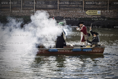 Gdansk. Wyspa Olowianka. Do abordazu - rekonstrukcja...