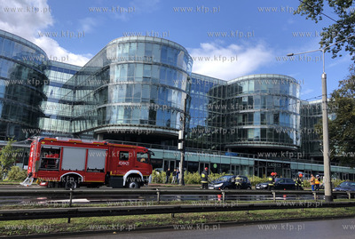 Gdynia. Wypadek na al. Zwycięstwa na wysokości Pomorskiego...