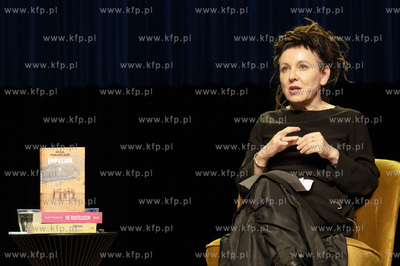 Theater De Regentes w Hadze.Spotkanie z Olgą Tokarczuk...