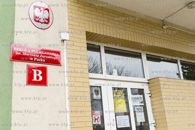 Puck, wieś kaszubska. Publiczne Gimnazjum im. Morskiego...