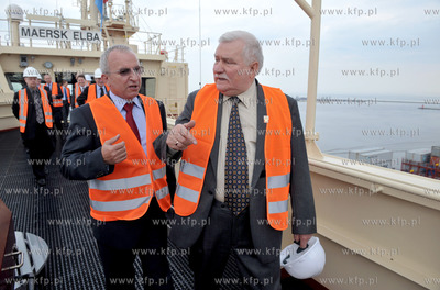 Terminal DCT w Gdansku. Prezydent Lech Walesa, z Prezydentem...