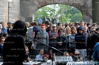 Streetwaves czyli artystyczna akcja miejska w Gdansku...