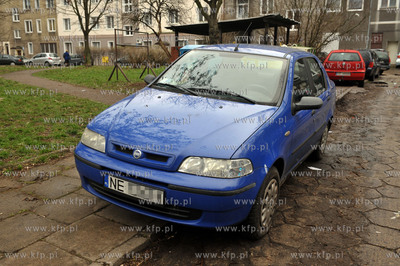 Samochody z rejestracjami spoza Gdanska zaparkowane...