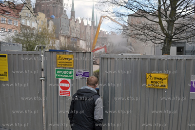 Wyburzanie kina Neptun w Gdansku. Powstanie tutaj hotel...