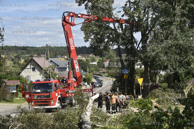 Skutki wichury na Pomorzu.  Raduń na Kaszubach, gmina...