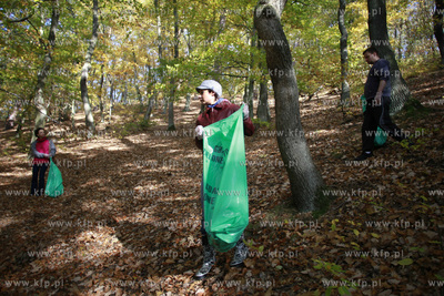 Akcja sprzątania Lasów Oliwskich w rejonie wzgórza...
