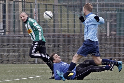 Gdansk. Boisko przy ul. Traugutta.  Noworoczny mecz...