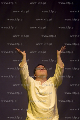 Świat Mało Znany. Przegląd teatralny grupy Im Plus...